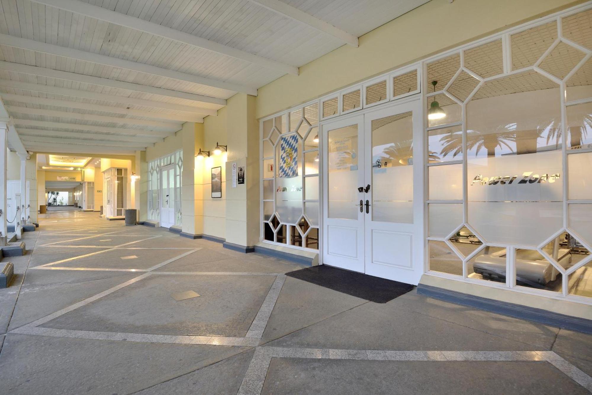 Swakopmund Hotel & Entertainment Centre Ngoại thất bức ảnh
